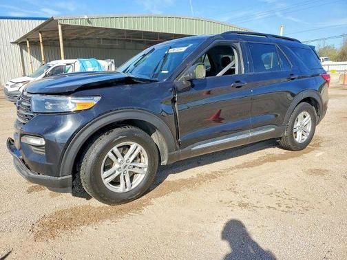 Black 2024 Ford Explorer XLT