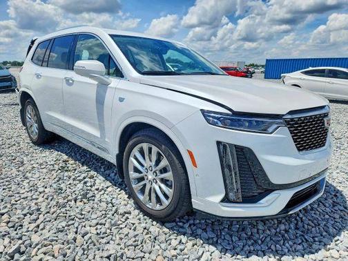 White 2024 Cadillac XT6 Premium Luxury AWD