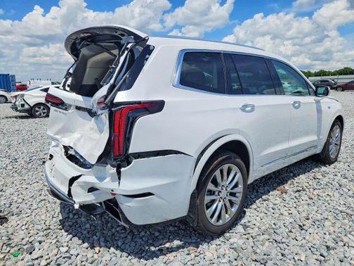 White 2024 Cadillac XT6 Premium Luxury AWD