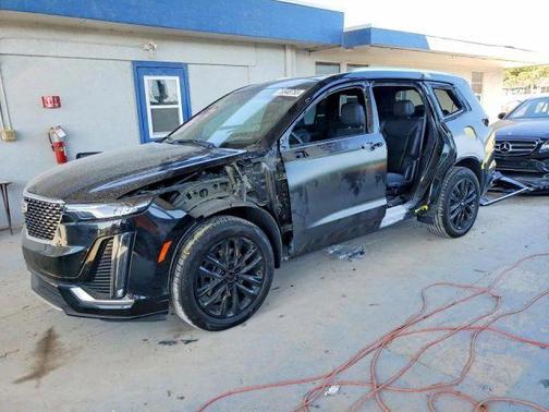 2023 Cadillac XT6 Luxury FWD