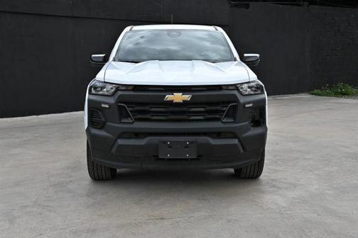 2024 Chevrolet Colorado WT