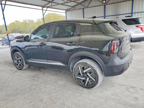 Super Black 2025 Nissan Kicks SV
