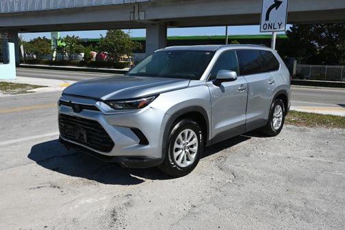 2025 Toyota Grand Highlander XLE