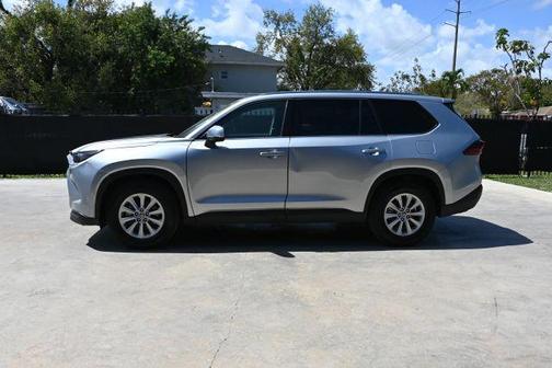 2025 Toyota Grand Highlander XLE