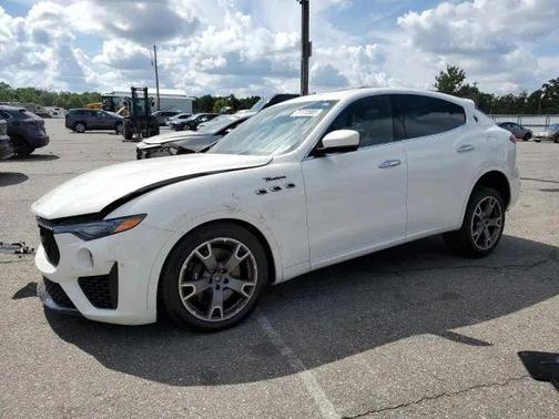 2023 Maserati Levante Modena