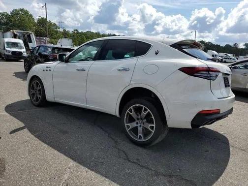 2023 Maserati Levante Modena