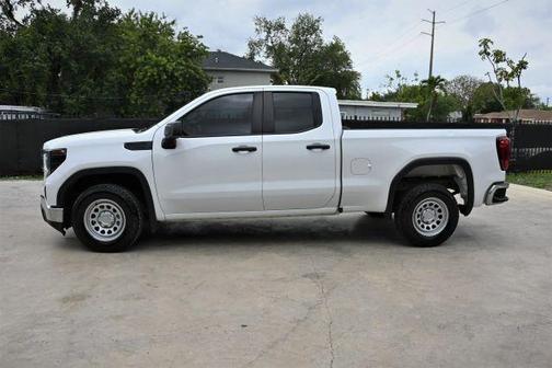 White 2022 GMC Sierra 1500 Pro