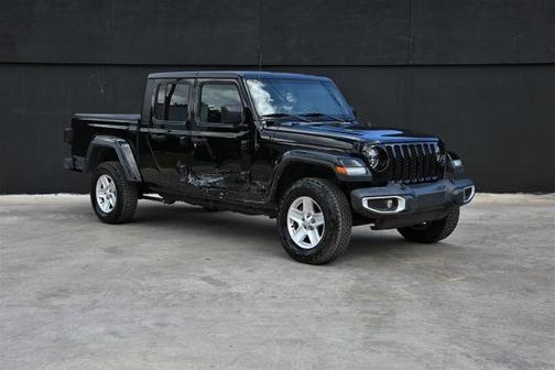 2022 Jeep Gladiator Sport