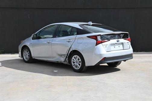 2022 Toyota Prius L