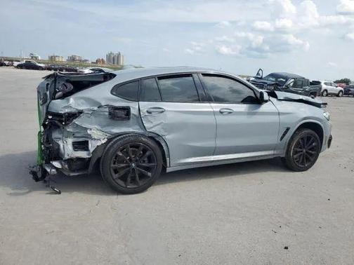 2024 BMW X4 xDrive30i