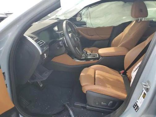 2024 BMW X4 xDrive30i