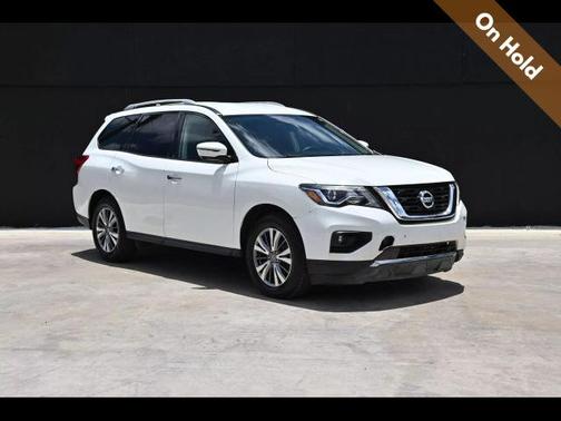 2019 Nissan Pathfinder SL