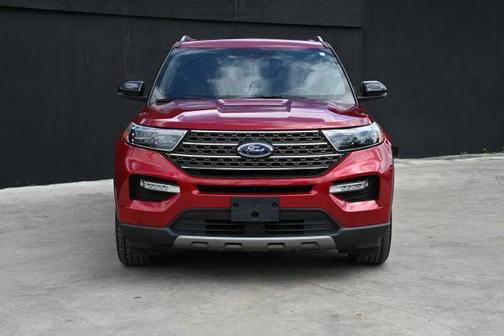 Red 2022 Ford Explorer King Ranch