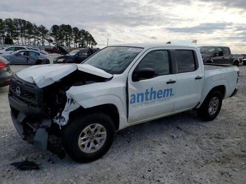 2025 Nissan Frontier S