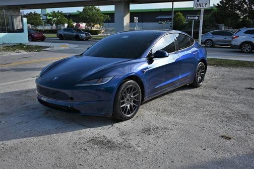 2025 Tesla Model 3 Long Range