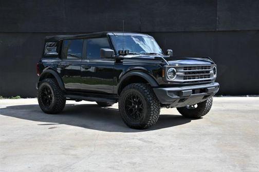 2022 Ford Bronco 
