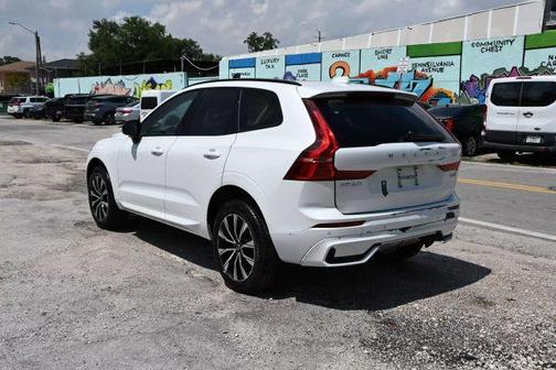 2025 Volvo XC60 B5 Plus