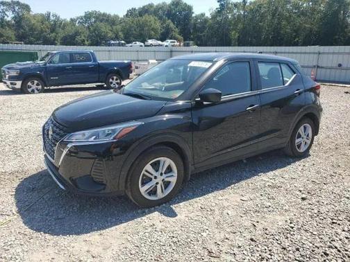 2023 Nissan Kicks S