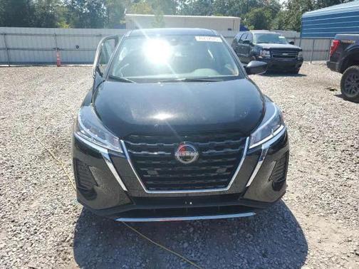 2023 Nissan Kicks S