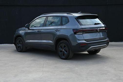 Platinum Gray Metallic 2025 Volkswagen Taos 1.5T S