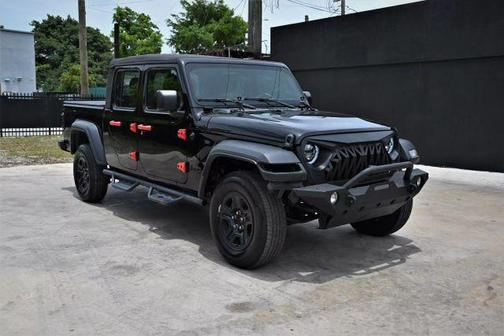 2022 Jeep Gladiator Sport