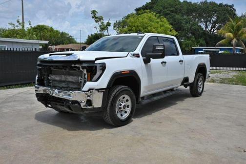 White 2024 GMC Sierra 2500 Pro