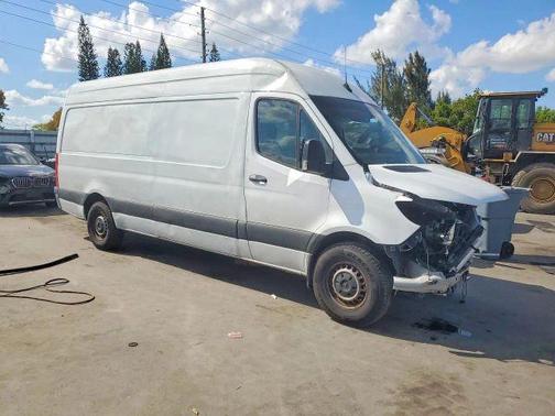 White 2022 Mercedes-Benz Sprinter 2500 HIGH ROOF W/170 WB