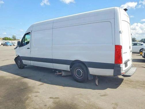 White 2022 Mercedes-Benz Sprinter 2500 HIGH ROOF W/170 WB