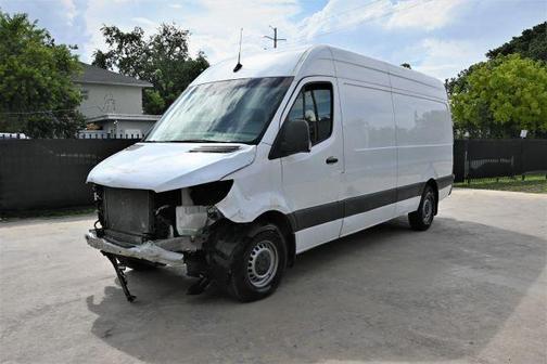 White 2022 Mercedes-Benz Sprinter 2500 HIGH ROOF W/170 WB