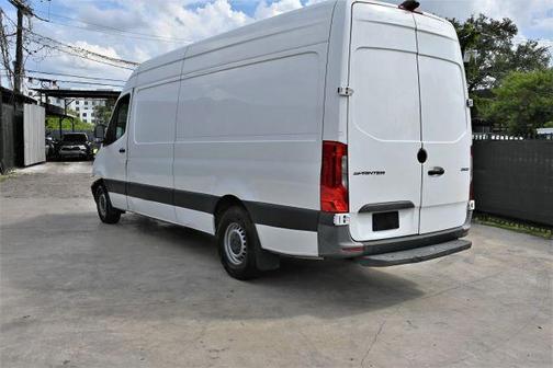 White 2022 Mercedes-Benz Sprinter 2500 HIGH ROOF W/170 WB