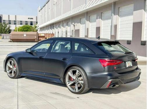 2023 Audi RS 6 Avant 4.0T quattro