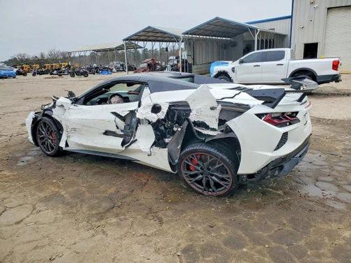 White 2023 Chevrolet Corvette Stingray w/2LT