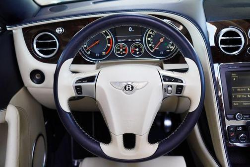 Photo 5 of 17 of 2012 Bentley Continental GTC Base