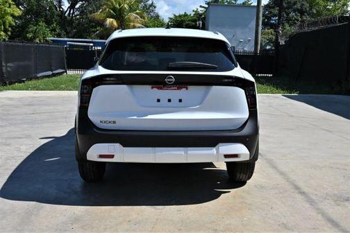 Fresh Powder 2026 Nissan Kicks S