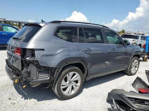 2022 Volkswagen Atlas 3.6L SE w/Technology