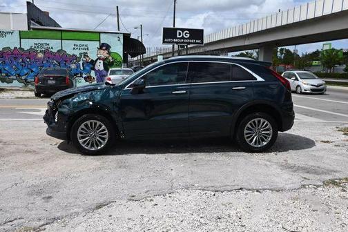 2024 Cadillac XT4 Premium Luxury