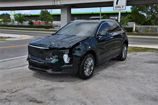 2024 Cadillac XT4 Premium Luxury