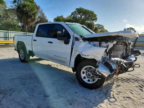 White 2025 GMC Sierra 2500 Pro