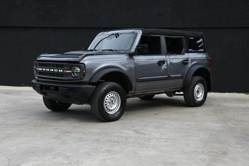 2025 Ford Bronco Base