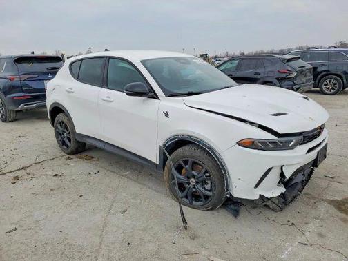 White 2024 Dodge Hornet GT
