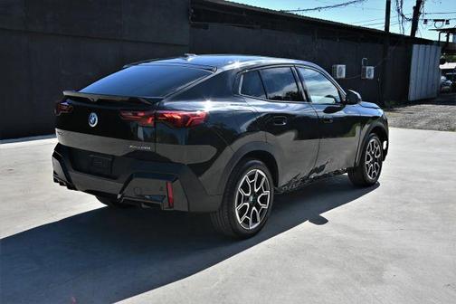 2025 BMW X2 xDrive28i
