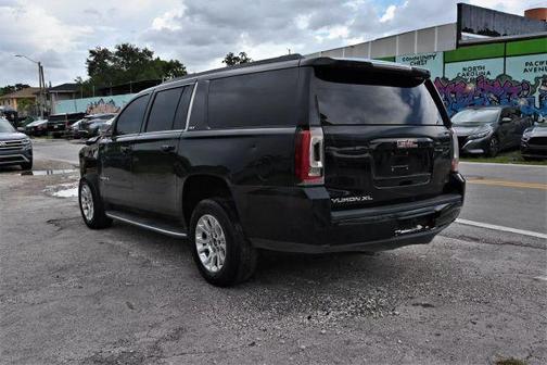 2019 GMC Yukon XL SLT