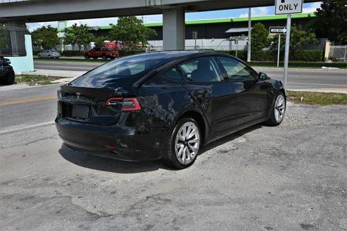 2022 Tesla Model 3 Base