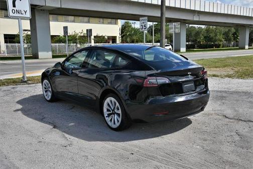 2022 Tesla Model 3 Base