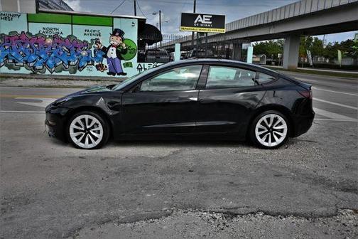 2022 Tesla Model 3 Base