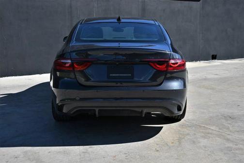 2024 Jaguar XF R-Dynamic SE