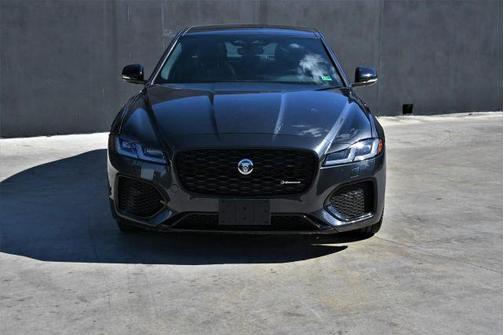 2024 Jaguar XF R-Dynamic SE