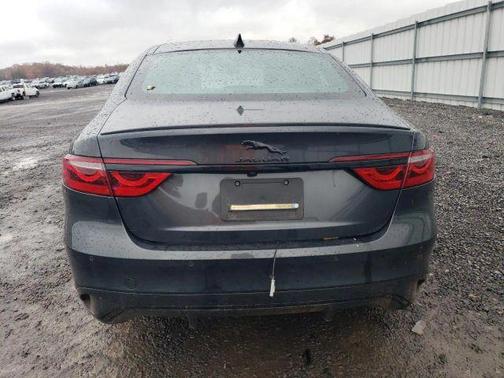 2024 Jaguar XF R-Dynamic SE