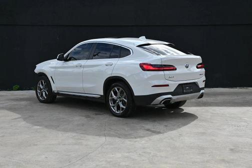 2022 BMW X4 xDrive30i