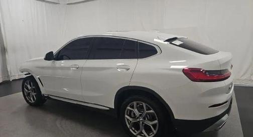 2022 BMW X4 xDrive30i